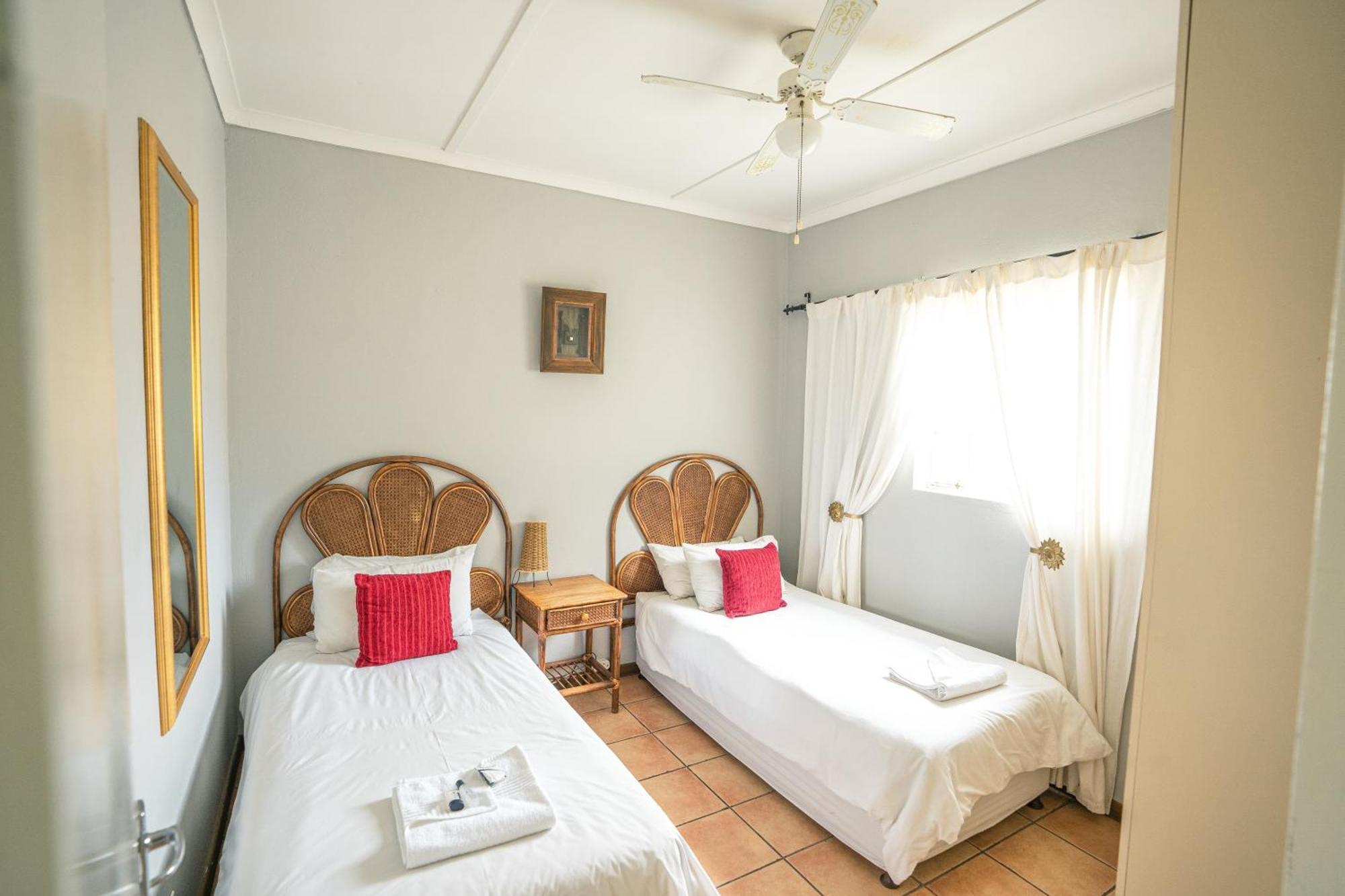 Olive Grove Guest Farm Villa Beaufort West Exterior foto
