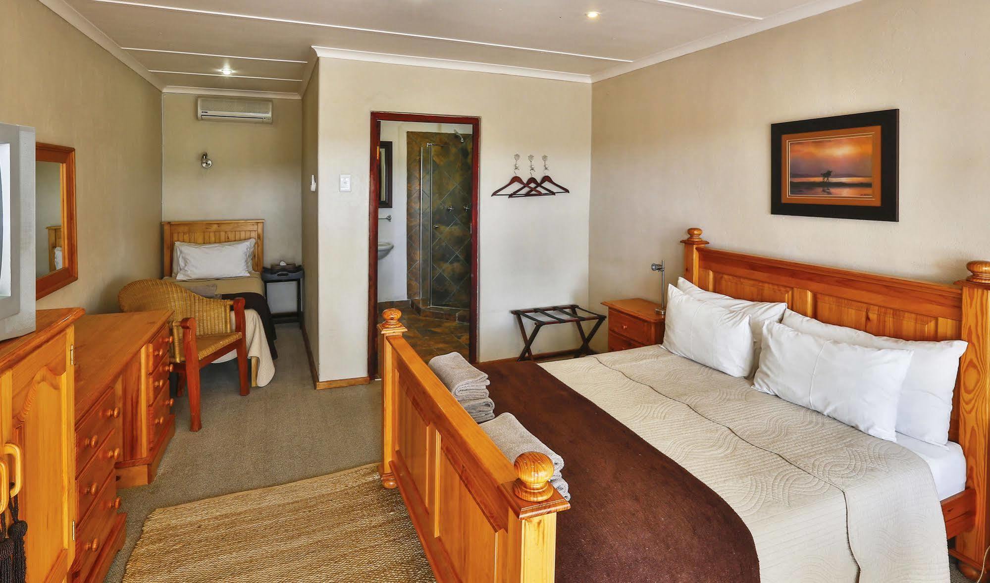 Olive Grove Guest Farm Villa Beaufort West Exterior foto